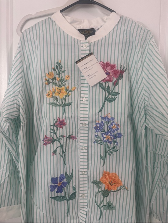 Bob Mackie Tops - Bob Mackie Mint-Striped Button Front Shirt with White Collar and Pink Embroidery